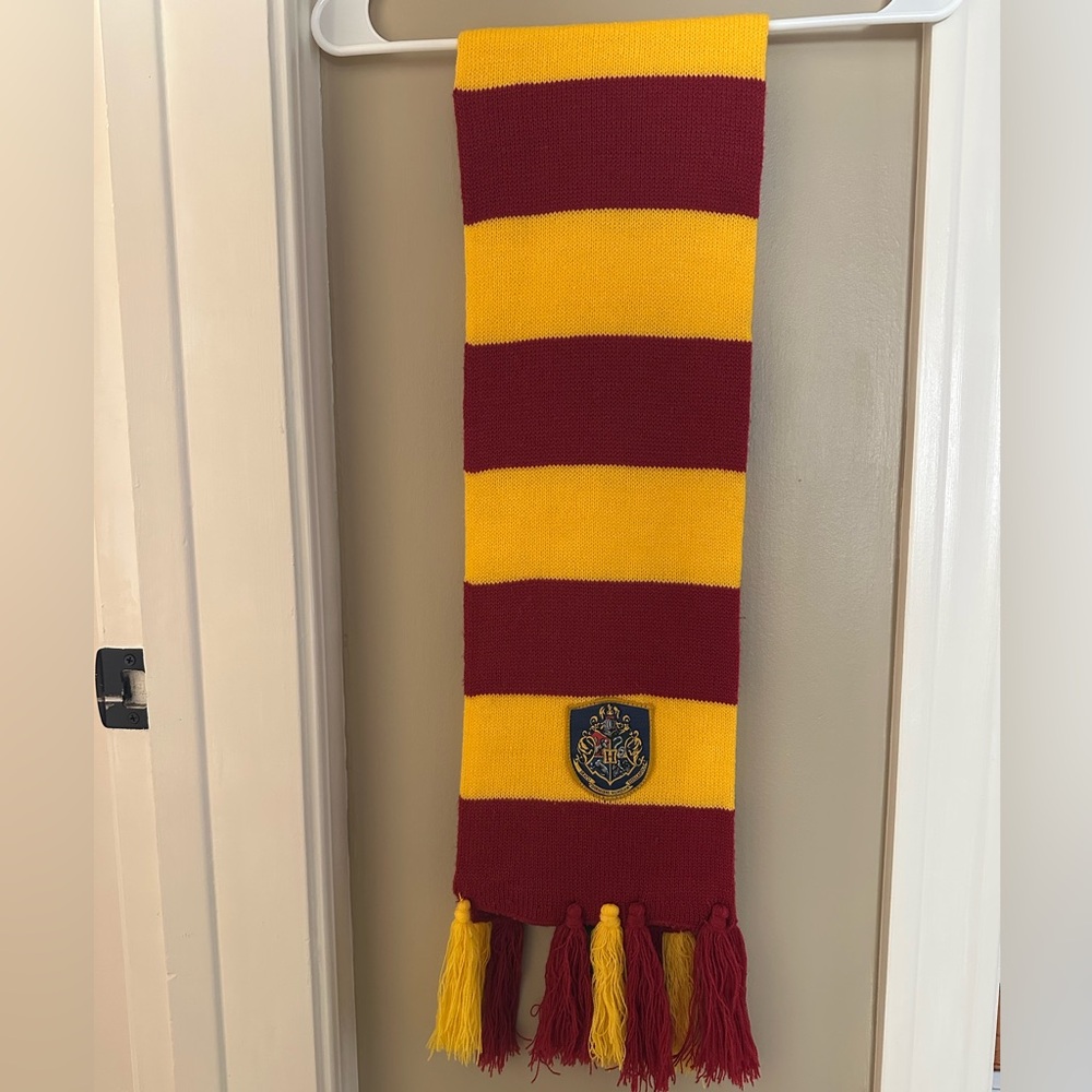 Genuine Harry Potter Gryffindor Scarf